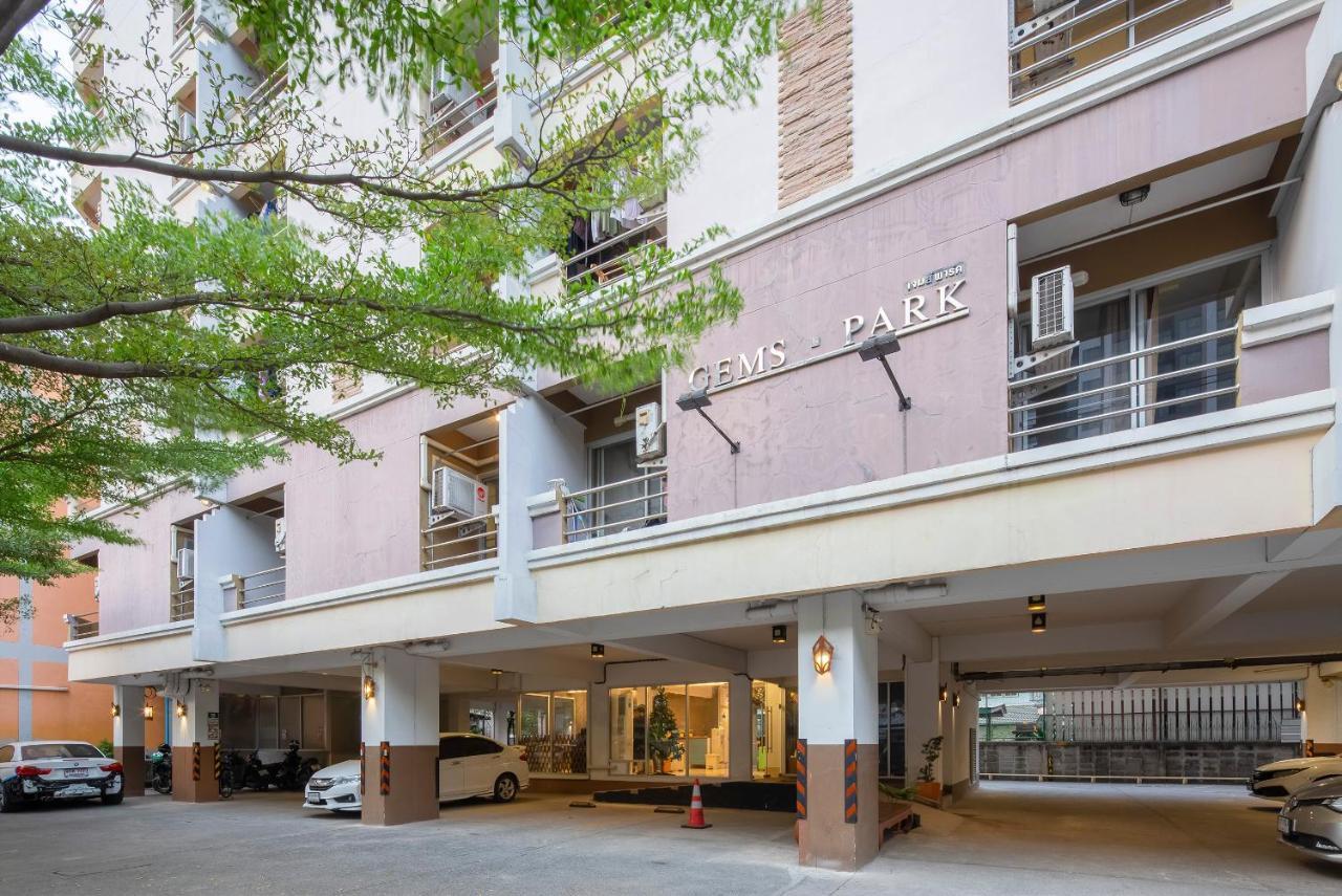 Gems Park Don Mueang Airport And Bts Hotel Bangkok Exterior photo